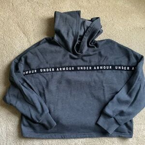 Under Armour Womens Crop Sweatshirt Hoodie Small Logo Athletic Running Workout